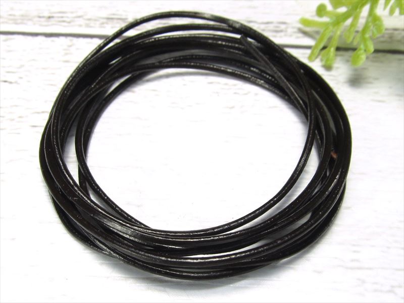 【ブラックフライデー期間中ポイント5倍】細めタイプ【本革 革紐 ブラック】長さ約1m 紐幅約1mm レザーコード ハンドメイドアクセサリー制作に【inmy】 パ...