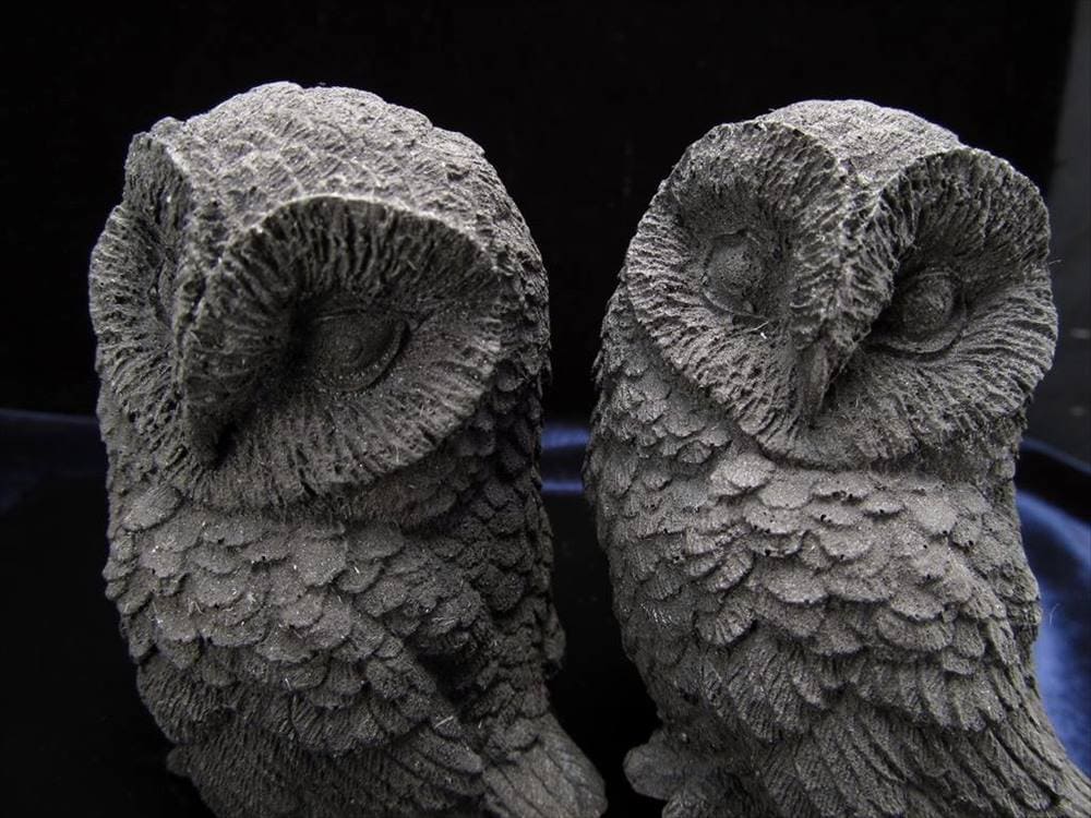 ●高さ約7cm×幅約6cm 1個売り 幸運を呼び込む鳥 縁起物ふくろう（不苦労）地球上で唯一の天然フラーレンを含む希少鉱物 ギャランティーカード付き