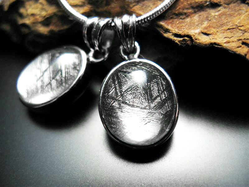 ギベオン隕石　ペンダント ギベオン隕石 (4.9g) ペンダントトップ / Gibeon Meteorite