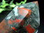 真紅の斑点が神秘【ブラッドストーン 六角柱ポイント 置物】高さ約158mm 重さ528g 天然石 パワーストーン カルセドニー セフトナイト ボルケーノアゲート ジャスパー 魂を守る石 人と人との結びつきや縁を取り持つ 一点物【アフリカ産】