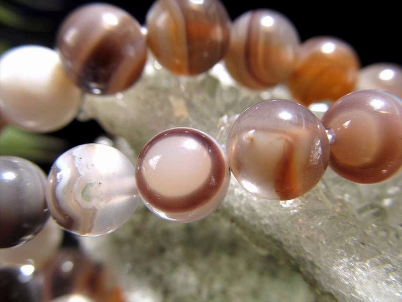 【激安宣言】グレーカラータイプ【約8mm珠 MIXアゲート 一連】約37-39cm 天眼&ボツワナMIX 美しい縞模様 創造性を豊かにする石【ブラジル産】【geki-sak】