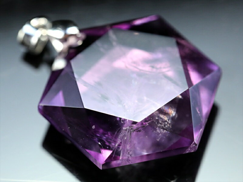 【ポイント最大7倍】透明感あり 5A【アメジスト 六芒星カット ペンダントトップ】1個売り 重さ約10g-17g 超透明 2月の誕生石 最も高貴な輝きを放つ石 宝石のような煌めき 【ウルグアイ産】【ss-30】