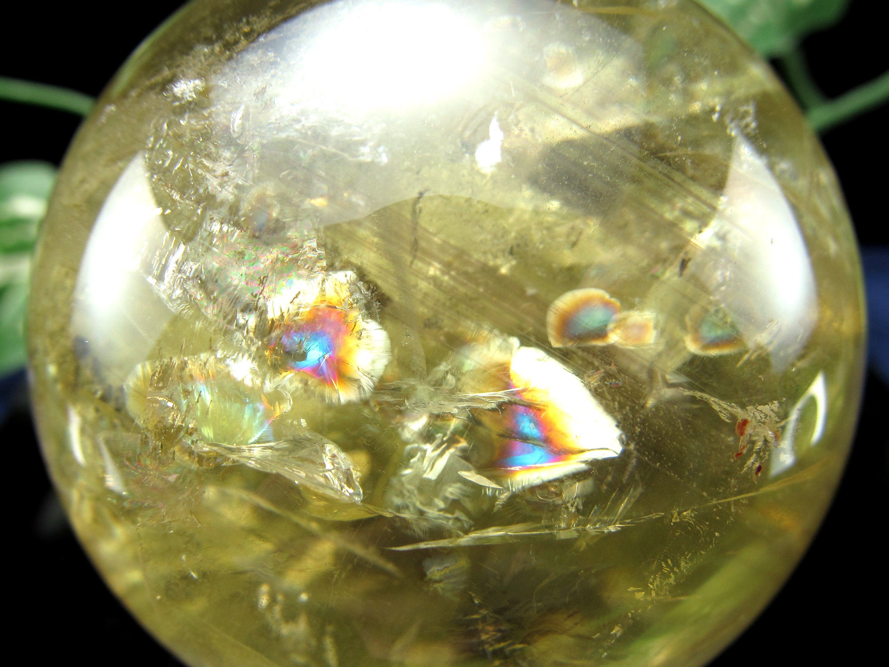 ●超透明 S級 虹入り!【シトリン 丸玉 台座付き】直径約65mm 重さ368g 透明感抜群 金運 財運 幸運 お守りにも 一点もの【ブラジル産】 パワーストー...