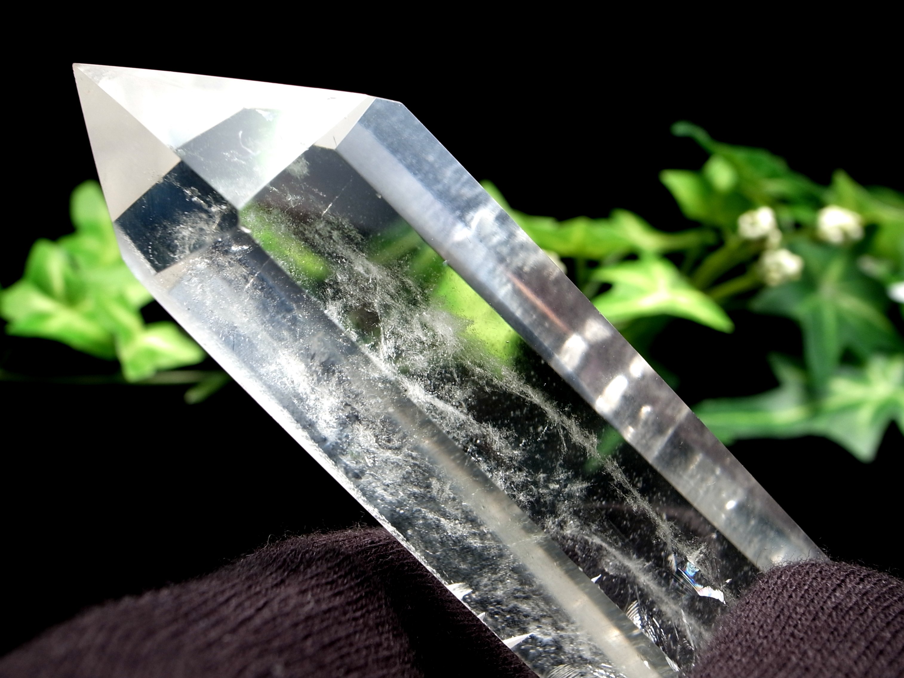 27日01_59までP5倍 超透明！ 透明水晶 ポイント 六角柱 専用木製台座...