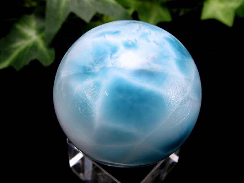 ●バイヤー厳選 水面のような模様が美しい 4A【極上ラリマー 丸玉 K9台座付き】重さ60g φ34mm【ドミニカ共和国産】 パワーストーン 天然石