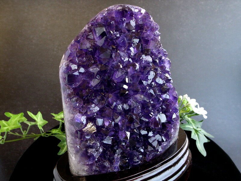●S級 深く透き通るパープル【アメジスト クラスター 専用台座付】高さ194mm 重さ2078g 愛の守護石 紫水晶 1点物【ウルグアイ産】 パワーストーン 天...