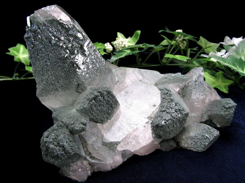 ギャランティーカード付 ガネーシュヒマール産 水晶 クラスター 最大幅...