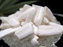 注目の鉱物!【ゼオライト(沸石) さざれ】約200g 粒約3mm-25mm 有害なものを浄化する石 消臭や湿度調節にも 浄化用・インテリアに【インド産】