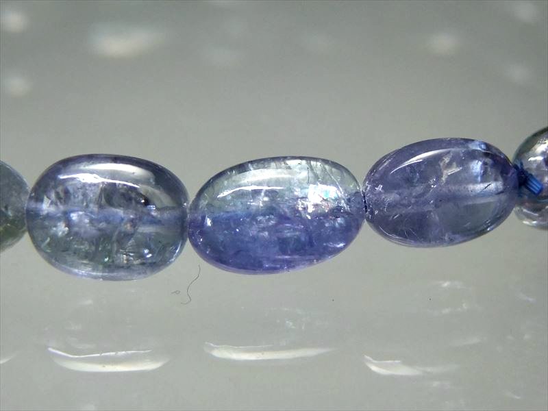 ●くっきりバイカラーで虹入り 5A【バイカラータンザナイト タンブル型ブレスレット】9-10mm×7-8mm×23珠 見る角度により色彩が変わる美しい青紫 コスパ最強!厳選品【タンザニア産】sai【itk】