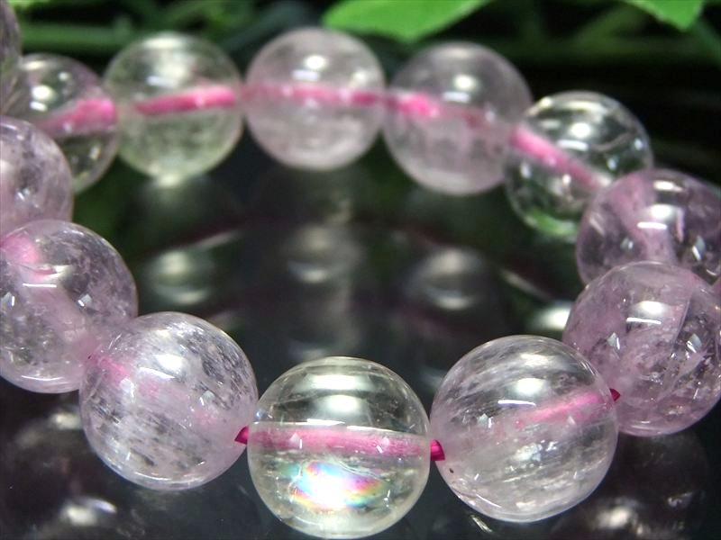 【店頭展示中】激レア・くっきり虹入り 5A【クンツァイト ブレスレット】10mm-10.5mm×19珠 きらりと目を引くキャッツアイ効果の珠も キラキラ反射 リ...