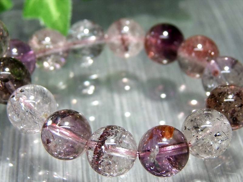 透明タイプ 4A【スーパーセブン ブレスレット】8mm-8.5mm×22珠 7種類の石の要素が共鳴する パワーストーン 天然石 一点もの【ブラジル産】 パワーストーン 天然石