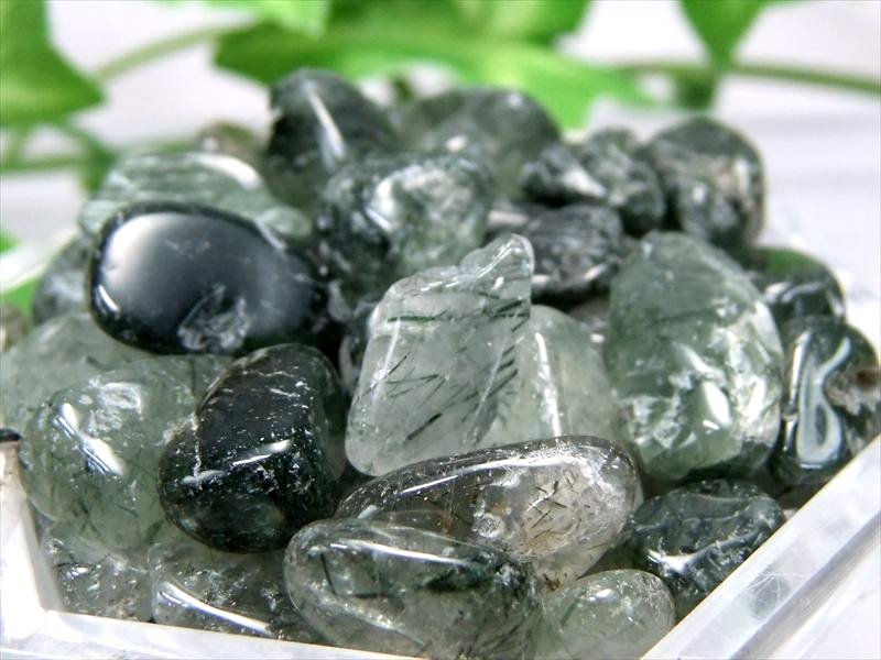  26日23_59までポイント2倍 ●高品質モスグリーン グリーンルチルクォー...