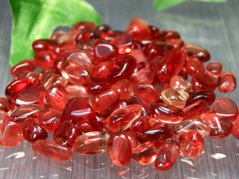 ●宝石級 S級 希少レッドアンデシンさざれ 約20g 粒の平均大きさ 約3ミ...