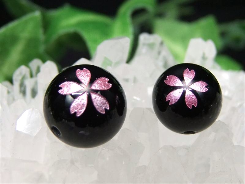 約10mm-10.5mm珠 桜彫りピンク塗り【手彫り チェリーブロッサム オニキス】天然石 ...