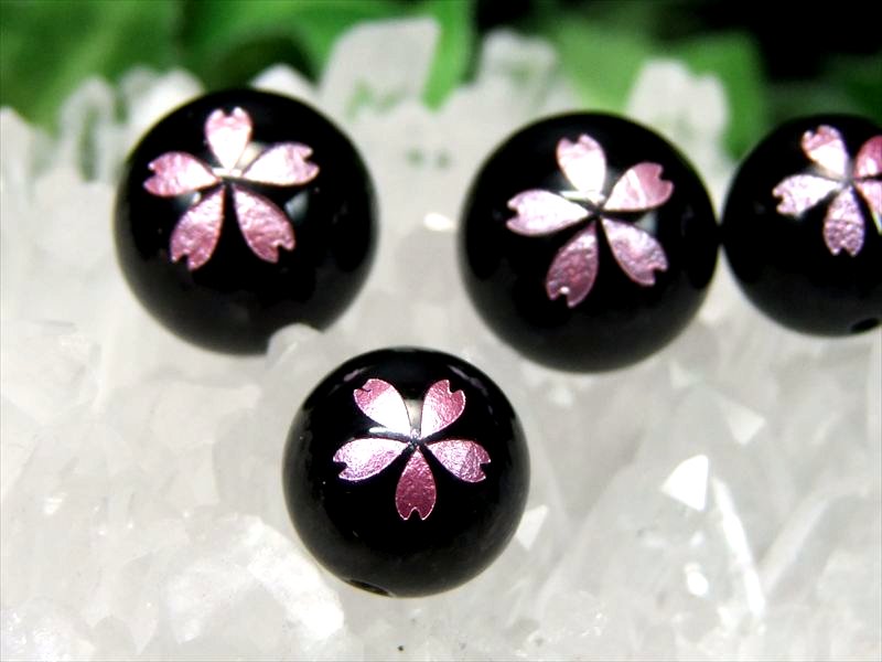 約10mm-10.5mm珠 桜彫りピンク塗り【手彫り チェリーブロッサム オニキス】天然石 ...