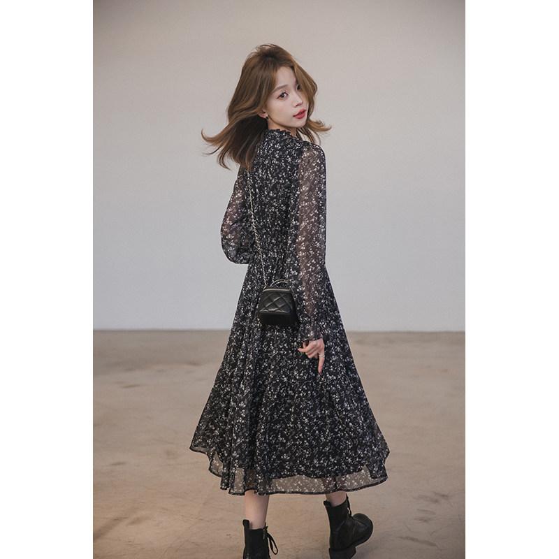 ワンピース レディース 春秋 花柄 小花柄 シフォン ゆったり 着痩せ 体系カバー 大きいサイズ 泡泡袖 パフスリーブ フリルネック 長袖 ひざ丈 ロング丈 切り替え 大人かわいい カジュアル フェミニン ナチュラル お出かけ デート 通勤 通学 普段使