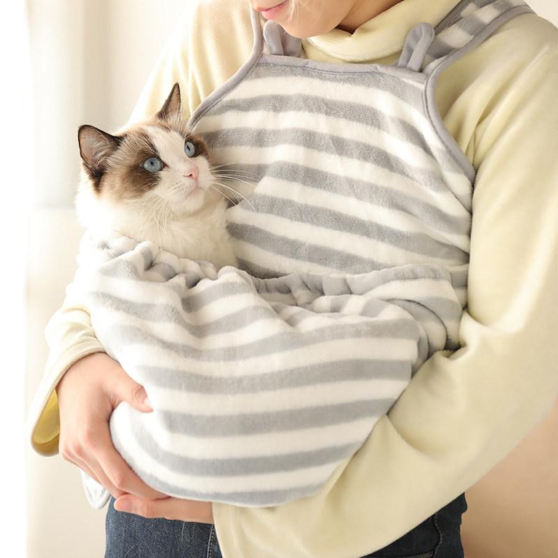 ペットキャリー レディース メンズ ペット用抱っこ紐 猫用犬用バッグ 抱っこバッグ 抱っこ紐 猫用お出かけバッグ 抜け毛対策 飛び出し防止 飛び出し防止機能付き お腹周りゆったり 猫服 ペット用リュック 抱っこ袋 猫入れ袋 カンガルーエプロン 散歩用 通