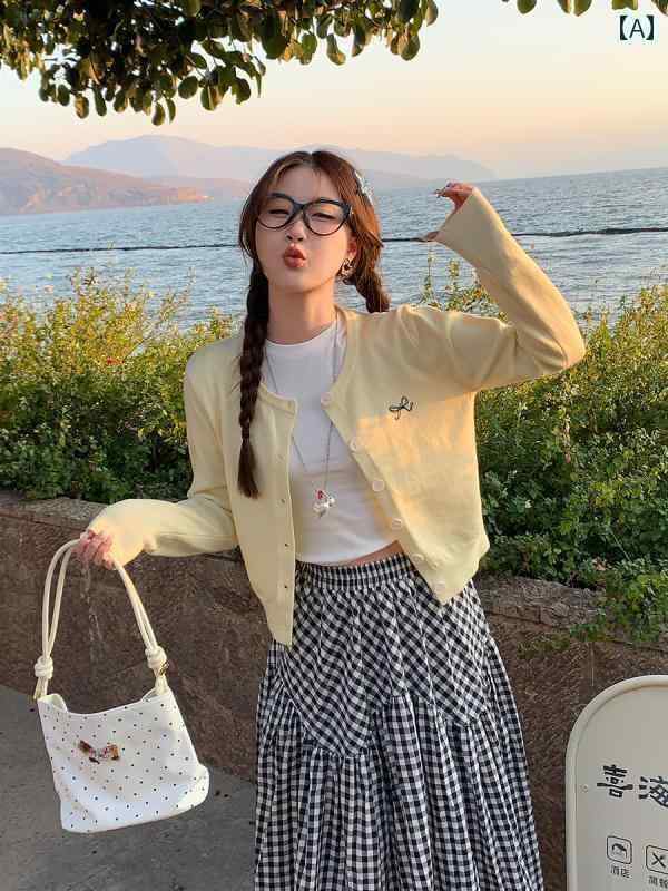 2025春の着こなしにぴったりのスーサンサンの紫色カーディガン。個性的で美しいトップスです。