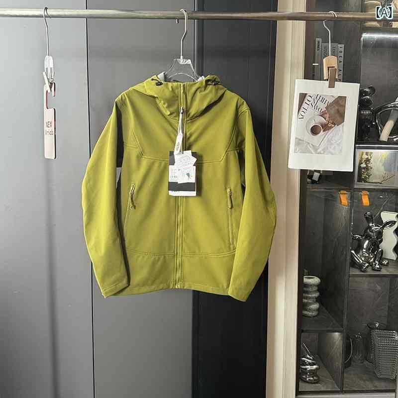 アウター パーカー アウトドア アウトドア 機能 トリプル プルーフ ブラック テクノロジー 春秋 カップル 防風 防水 フード付き ソフトシェル ジャケット