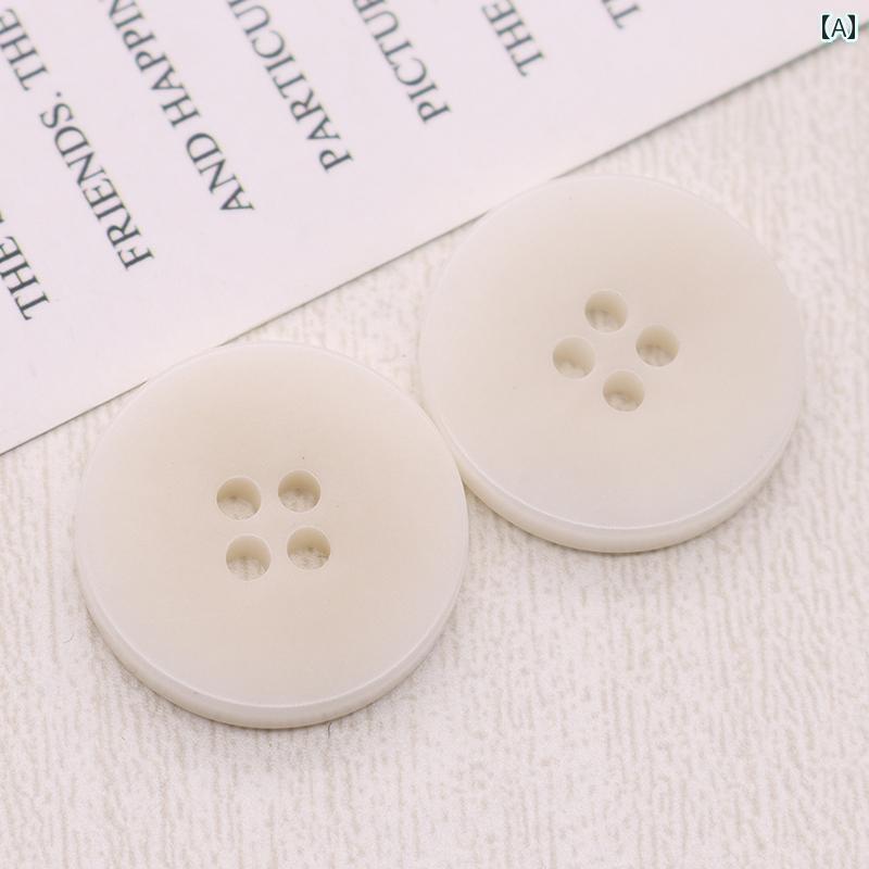 ボタン　カジュアル　アクセサリー フラット 4つ目 フルーツ ボタン レトロ ハイエンド カジュアル スーツ ウィンドブレーカー ブラウン コート セーター パンツ