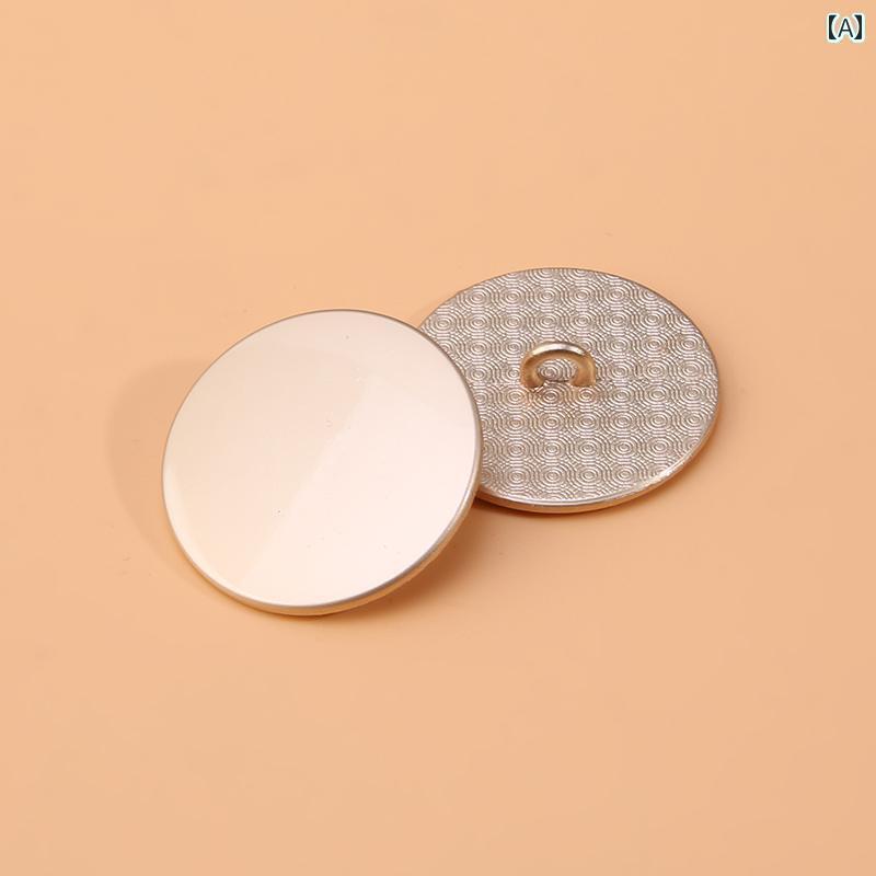 ボタン　カジュアル　アクセサリー 高級 金属 ボタン 服 コート セーター 男女兼用 トップス スーツ シャツ 丸 アクセサリー