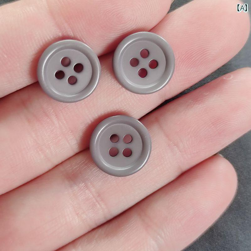 ボタン　ラウンド　アクセサリー ラウンド ライト グレー ミディアム ダーク パール スーツ トレンチコート ジャケット パンツ セーター 4つ ボタン