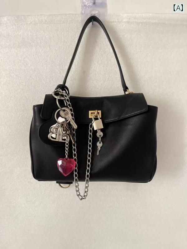 キーホルダー　アクセサリー　メタル ロデオ バッグ バイク 高 価値の ラブ キーホルダー DIY ペンダン..