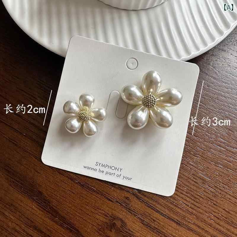 アクセサリー　パール　ジュエリー 小 翔 スタイル パールの 花の ブローチ 女性 個性 万能 高級 ピン ..
