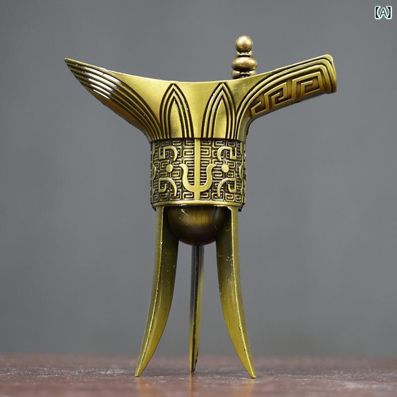 アンティーク　雑貨　DIY アンティークブロンズ 乾 隆 カップ ワイン ジョッキ ワインボトル 三脚 装飾..