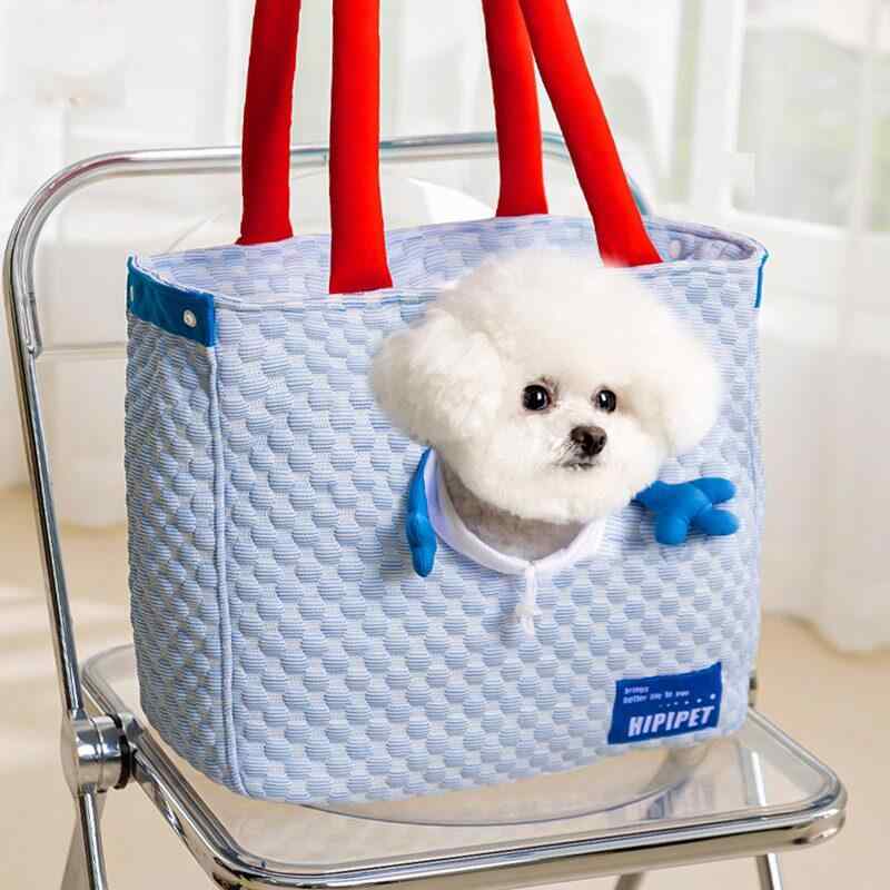 ペットキャリーバッグ 犬用 猫用 小型犬 鞄 キャリーケース 涼感 接触冷感 ひんやり 豆豆素材 外出用 お出かけバッグ 通気性 飛び出し防止 リードフック付き 手提げ 肩掛け ショルダー 斜め掛け メッシュ 軽量 快適 安定感 散歩 通院 旅行 アウト