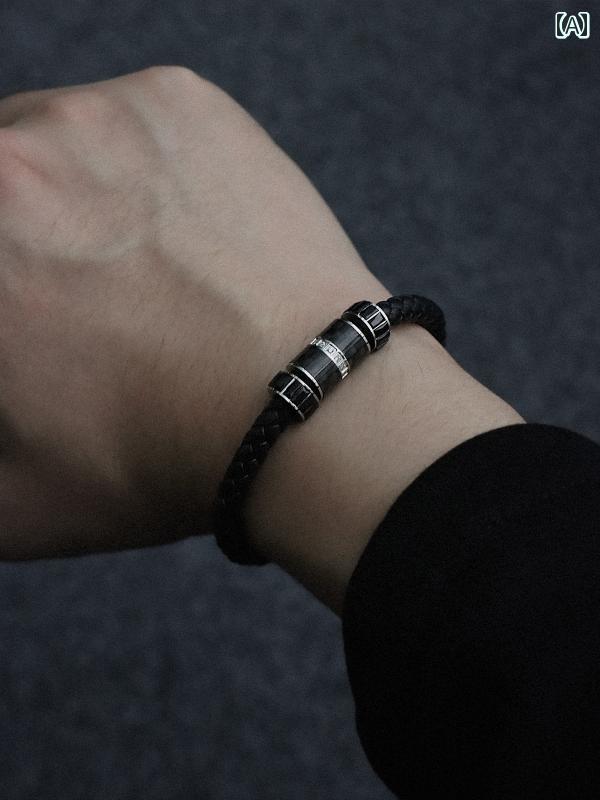 ラグジュアリー チタン ブレスレット な 高級 チタン スチール レザー ブレスレット。 男の子用。 幸運の ビーズ レザーブレスレット。 個性的な。 ギフト ジュエリー。