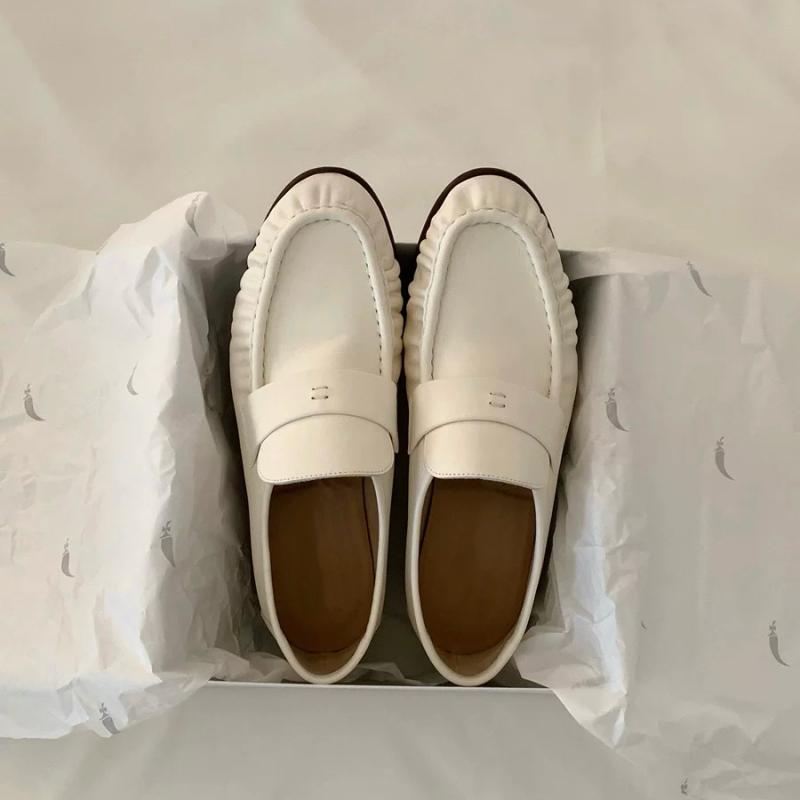 レディース ローファー シューズ KA Xiaolin レディースシューズ レトロ レザー ローファー ラウンドトゥ プリーツ シューズ スモール レザーシューズ ヒキガエル レディース