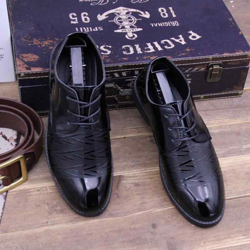 黒色 シューズ メンズ 春の 黒の シューズ 韓国 ビジネス フォーマル メンズカジュアル レザーシューズ メンズ ブリ ティッシュ ウェディングシューズ カジ...