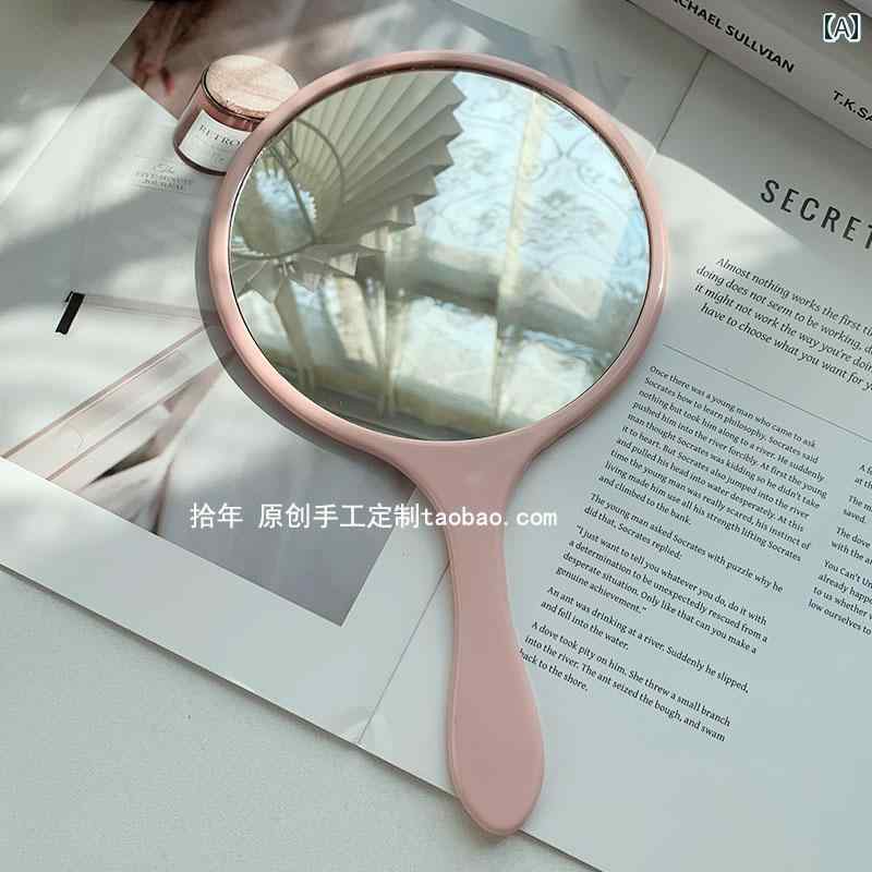 手鏡 コンパクト 大きい 韓国 シンプル ピンクの ハンドル ミラー ポータブル ドレッシング ラウンド ハンドヘルド メイクアップミラー 美容院の 女の子 メイクアップ