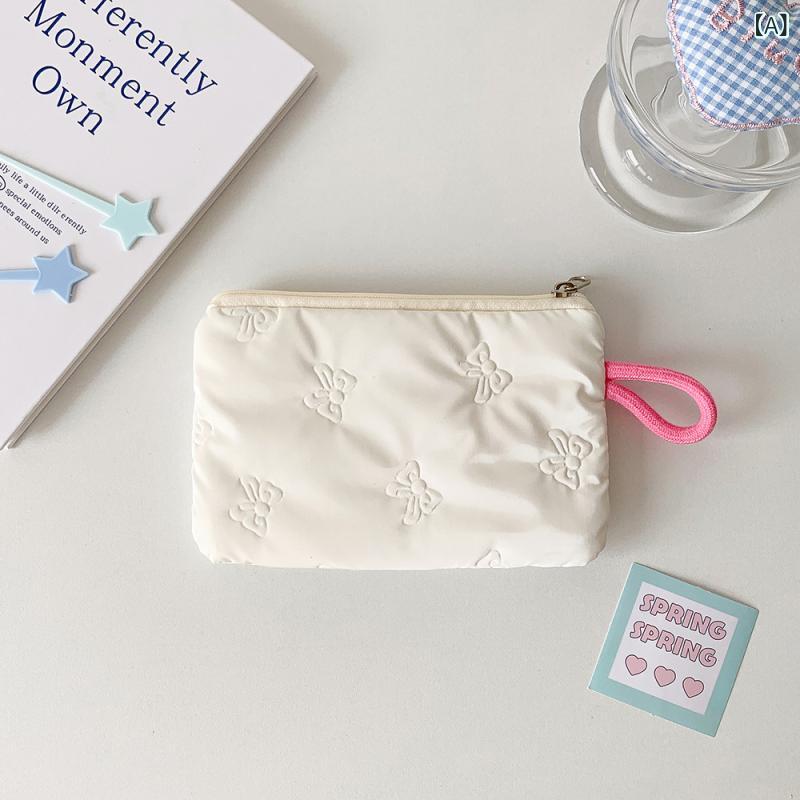 メイクポーチ コスメケース シルバー 光沢 蝶結びリボン かわいい 小型 コンパクト ポータブル イヤホン収納 充電ケーブル 収納 小銭入れ 日常使い ガジェットケース
