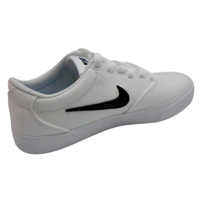 ナイキ チャージ キャンバス　IB2748-101スケートボード スニーカー　ホワイト/ブラック