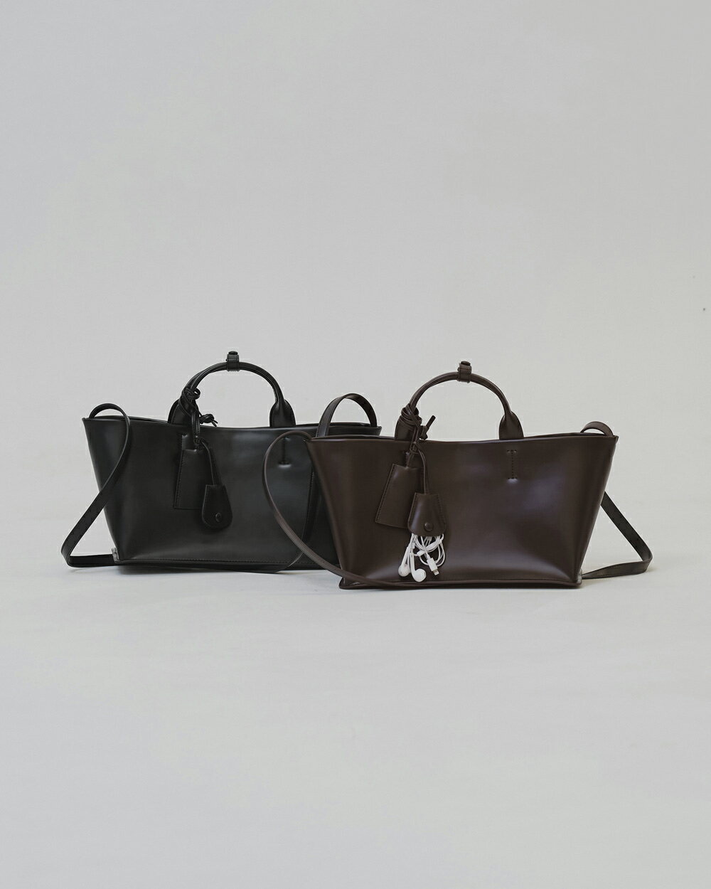樂天商城 - 【再販】【リピート】【予約受付中】TODAYFUL トゥデイフル Useful Leather Bag (M) ユースフルレザーバッグ(M) 12621040※2026年12月下旬～2027年1月下旬入荷予定