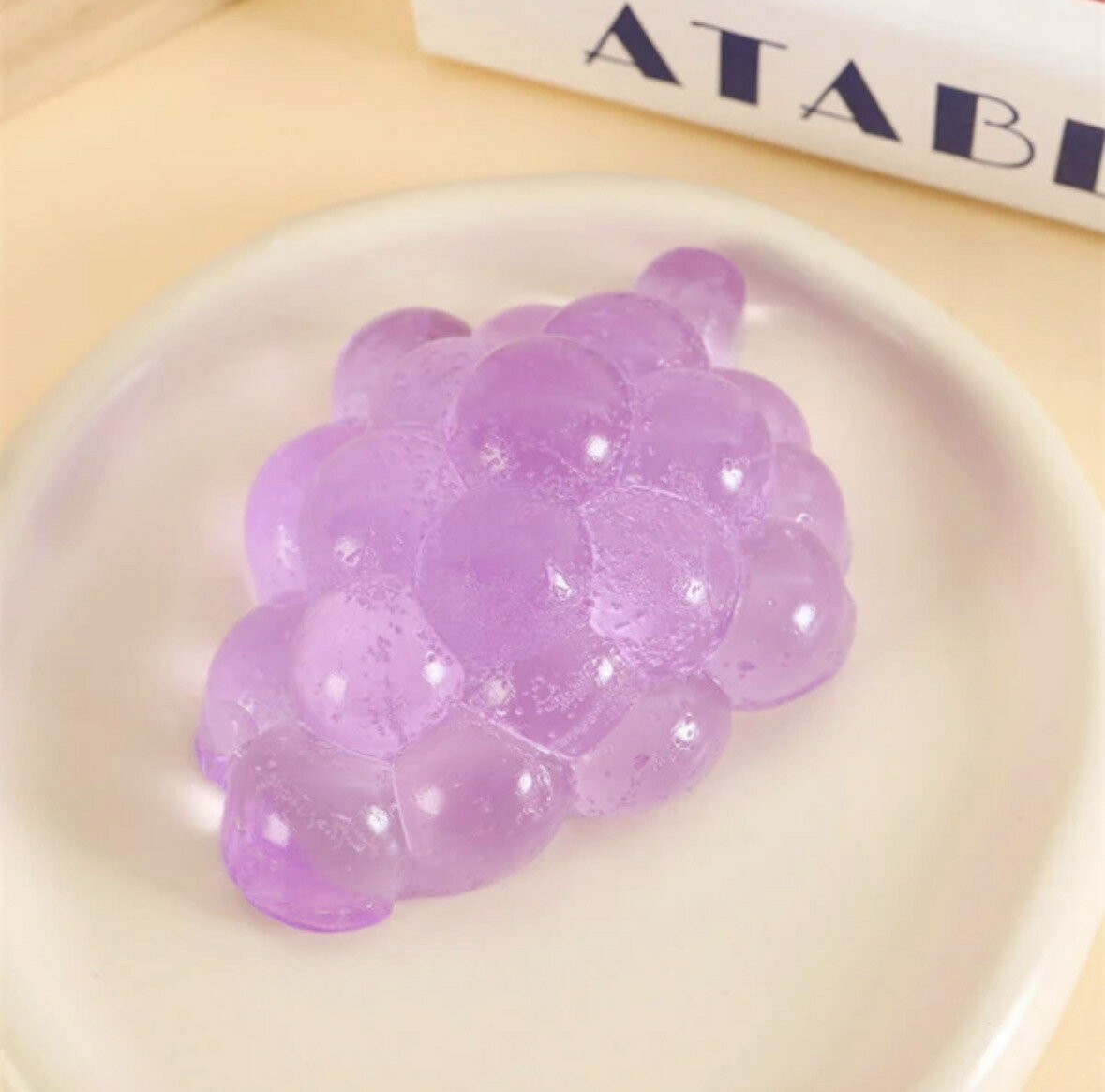 スクイーズ 生スクイーズ フルーツ 果物 グレープ キーホルダートロトロ もちもち ぷにぷに おもちゃ キッズ 子供 女の子 チャーム 可愛い 癒し ストレス解消 リアル ミニチュア フード スイーツ ギフト プレゼント