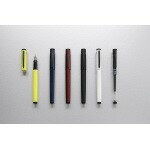 樂天商城 - PILOT 万年筆 LIGHTIVE flt-2sr-awm 黒インクカートリッジ付 白色軸 黒色軸 黄色軸 高品質 軽量ボディ 携帯性 手軽 おしゃれ 誕生日 卒業祝い 就職祝い シンプル 記念品 軽い パイロット 書きやすい