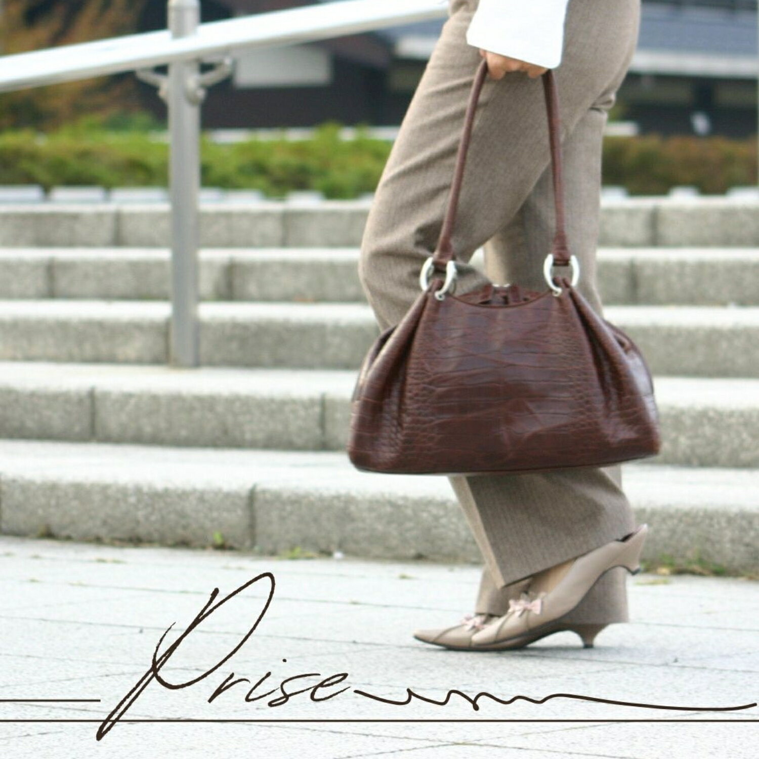 牛革プリセ・ブラウン　オイルでしっとりと柔らかいワニ型押革日本製　送料無料