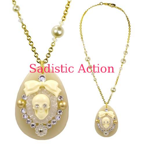 乐天商城 - 【即納】TARINA TARANTINO MEMENTO MORI SKULL PENDANT NECKLACE IV 【TARINA TARANTINO】【TAR-NC-N06F7-IV】