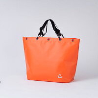 防水素材の、カラビナ付きレジャーバッグcamptoteキャンプトートMサイズ