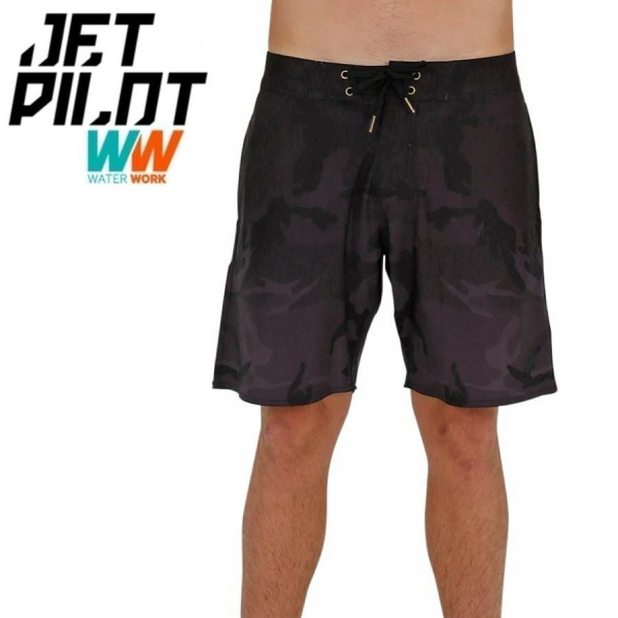 ・カモフラージュ柄ですがシックな色合いです。フロントに小さなロゴが入っています。 ・ウェストは紐で調節ができます。 （範囲に限りがありますのでウエストサイズをご確認ください。） ・サイドとバックにポケットが付いています。 ★ ネコポス便/ゆうパケット便 対応商品 ★ 　ネコポス便 または ゆうパケット便で送料無料でお届け!! 　　お客様郵便受けに投函するので不在時でもOK！ 　　面倒な受け取り作業が無くスムーズ♪ サイズ表の見方ガイドはこちら