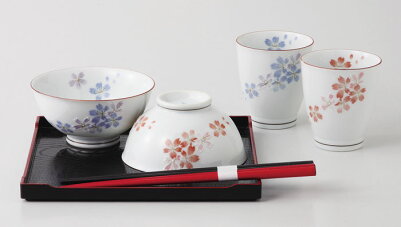 夫婦茶碗夫婦湯呑夫婦セット波佐見焼さくらさくら盆付箸付睦揃