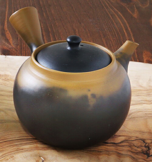 常滑焼 白山作 黄泥窯変 急須 陶製茶こし 210cc Y55 | きゅうす 急須 おしゃれ 日本製 常滑 常滑市 愛知県 愛知 深蒸し茶 茶 お茶 キッチン雑貨 焼き物 陶器 陶磁器 日本六古窯 陶製 ティーポット ギフト プレゼント とこなめやき 茶器 食器 和食器