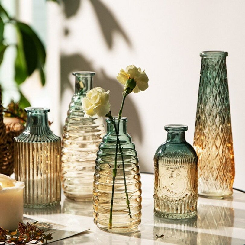 500円OFFクーポン 花瓶 ガラス製 浮き彫り フラワーベース おしゃれ 花器 水耕栽培 部屋装飾品 インテリア飾り ガラスボトル 結婚式 かびん 花入れ置物...