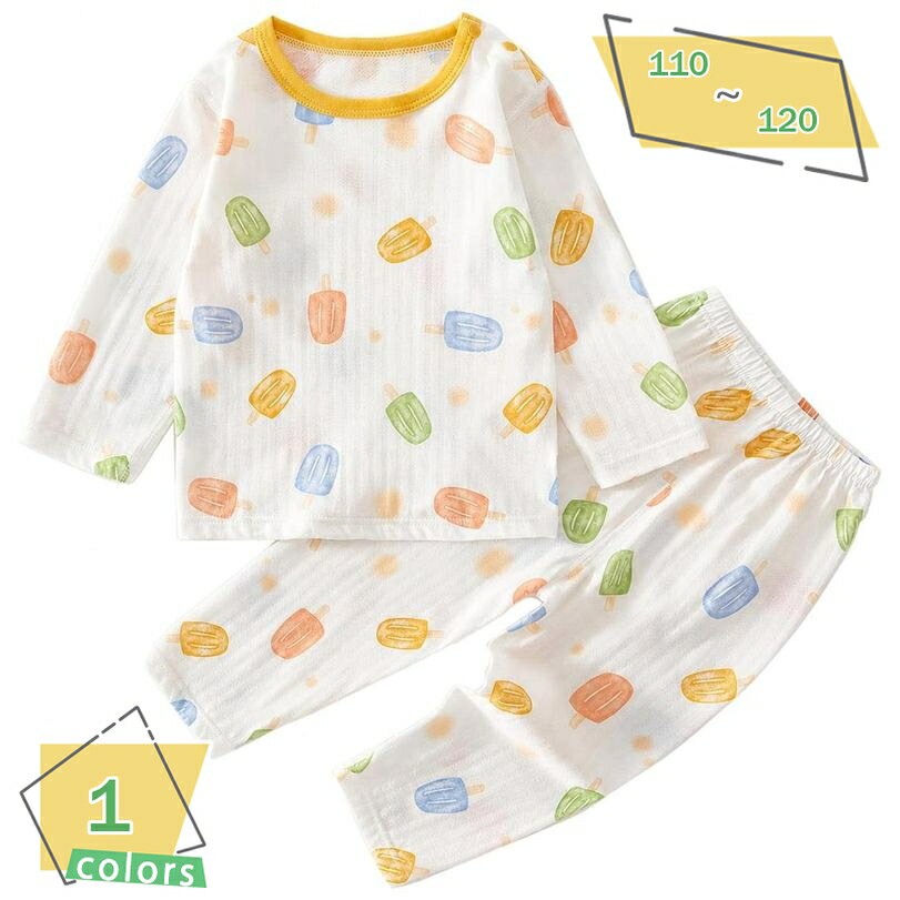 表地：綿メイン素材：コットン【夏用長袖パジャマ】夏のエアコン対策や寝冷え防止にな、薄手で通気性にメッシュ素材の上下セットです。さらっとした肌触りで汗をかいてもベタつきにくく、暑い夜でも快適に過ごせます。通気性が良く、夏のパジャマにぴったりな軽やかな着用感を提供します。【やわらかな肌触り】赤ちゃんのデリケートな肌に配慮し、縫い目が平らで凹凸の少ないフラットな縫製を採用しています。チクチクしにくく、敏感なお肌をやさしく包み込みます。綿を主素材としたソフトな風合いで、しっとりとやわらかい手触りが特徴です。【ゆったり快適デザイン】締め付け感の少ないクルーネックと伸縮性のあるウエストゴム仕様で、お着替えも簡単で動きやすいデザインです。男の子にも女の子にも似合うポップで可愛いアイスクリームの総柄プリントで、おうち時間を楽しく演出します。【幅広いサイズ展開】110cmから120cmまでのサイズをご用意しており、成長期のお子様に合わせたサイズ選びが可能です。部屋着や寝間着としてはもちろん、お昼寝タイムや旅行先でのルームウェアとしてもマルチに活躍する便利なセパレートタイプです。【お手入れ簡単】薄手で乾きやすい素材のため、汗をかきやすい季節の頻繁なお洗濯でも大活躍します。型崩れしにくくデイリーユースに適しており、忙しいパパやママの日常をします。出産祝いやプチギフトとしてものアイテムです。【エアコン対策にな薄手メッシュ素材のベビー・キッズ用長袖パジャマ上下セット】夏の冷房による寝冷えや、季節の変わり目の温度調節に大活躍する薄手長袖長ズボンのルームウェアです。汗をかきやすいお子様のために、通気性と速乾性にシアーなメッシュ調の生地を採用しました。さらさらとしたドライな肌触りが持続し、寝苦しい夜でも不快なベタつきを抑え、快適な睡眠環境をします。【デリケートな肌を守る優しいこだわり】平らな縫い目の縫製仕様により、肌への摩擦やチクチク感を軽減。肌あたりが優しく、お肌が敏感なお子様でも直接一枚で心地よくご着用いただけます。伸縮性のあるソフトなリブ襟とお腹を締め付けすぎないウエストゴムで、リラックス感のある着心地を実現しました。【日常使いにぴったりのデザインと利便性】可愛いアイスクリームモチーフの総柄デザインは、男の子・女の子問わずユニセックスで着用可能。おうちでのリラックスタイムやパジャマパーティー、保育園でのお昼寝用にもです。洗濯乾きが早い薄手素材なので、毎日のお手入れもスムーズ。旅行や帰省の際の持ち運びにもかさばらず便利です。■対象：ベビー・キッズ（男の子 / 女の子）■推奨シーズン：春・夏・初秋（特に夏のエアコンの効いた室内やお昼寝時に）■スタイル：カジュアル、ナチュラル、ポップ以下の用語は検索目的のためのものであり、製品の説明はありません。子供服 パジャマ セットアップ 長ズボン 110 120 ゆったり さらさら やわらか 敏感肌 フラット縫製 スムース素材 ウエストゴム 着脱しやすい 洗い替え パジャマ上下セット子供服 パジャマ セットアップ 長ズボン 110 120 ゆったり さらさら やわらか 敏感肌 フラット縫製 スムース素材 ウエストゴム 着脱しやすい 乾きやすい 洗い替え 旅行用パジャマ キッズ 長袖 メッシュ 夏 薄手 ベビー ルームウェア 上下セット 男の子 女の子 クルーネック 部屋着 寝間着 アイスクリーム 総柄 かわいい 寝冷え対策 エアコン対策パジャマ キッズ 長袖 メッシュ 夏 薄手 ベビー ルームウェア 上下セット 男の子 女の子 クルーネック 部屋着 寝間着 アイスクリーム 総柄 かわいい 綿混 通気性 お昼寝