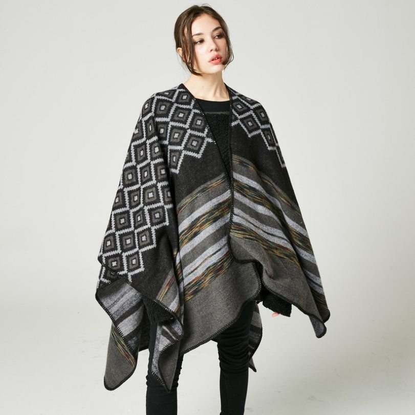 楽天サイバーショップ011000円OFFクーポン レディース ポンチョ 大判 ストール エスニック柄 服 フラワー ショール ロング 羽織り ニット 編み ひざ掛け 防寒 秋冬 マフラー ショール ポンチョ 厚手 秋 冬 秋冬 チャーム 付き リバーシブル 花柄 防寒 暖かい 柔らか お出かけ ギフト RaogtCYU