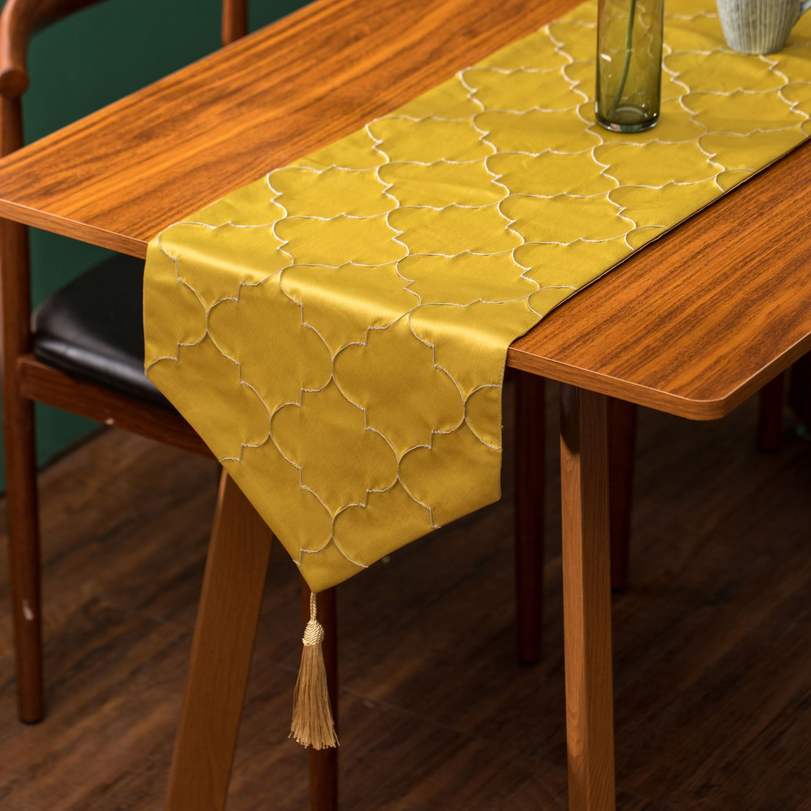 Table Runners - 300円OFFクーポン 水を弾いてお手入れ楽チン 華やかな 撥水加工 テーブルランナー ジャガード織り テーブルセンター 32*120-280cm 雑貨 花柄 エレガント 上品 お洒落 おしゃれ かわいい 華やか 豪華 リビング 寝室 キッチン ダイニング ホームデコレーション