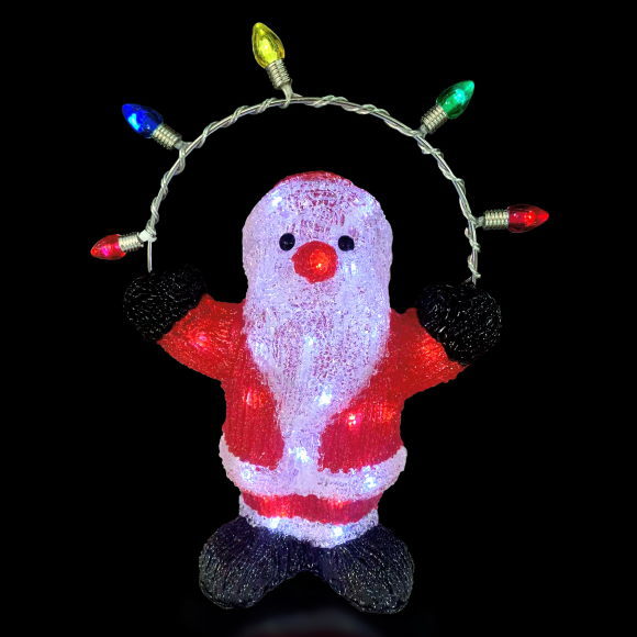 クリスマスを華やかに演出！ LED CRYSTAL MOTIF JUMP ROPE SANTA LEDクリスタルモチーフ　なわとびサンタ アダプターを入れると、モチーフの中のホワイトLEDが光ります。 クリスタルグローでできた可愛いモチーフは、点灯していないときでも 可愛いデコレーションとして 玄関先やお庭など、様々な場所を可愛く飾って お客様をお出迎えします！ 　製品仕様 &nbsp;サイズ 　幅22.5cm×奥行14cm×高さ30cm &nbsp;電球 　LED40球使用　 &nbsp;電源 　ACアダプター　 消費電力 &nbsp; &nbsp;　1.35W &nbsp;その他 　防滴仕様　常灯 ☆他のモチーフライトはこちら☆
